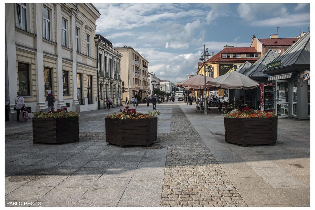 Willa Rynek Hotel Kielce Luaran gambar