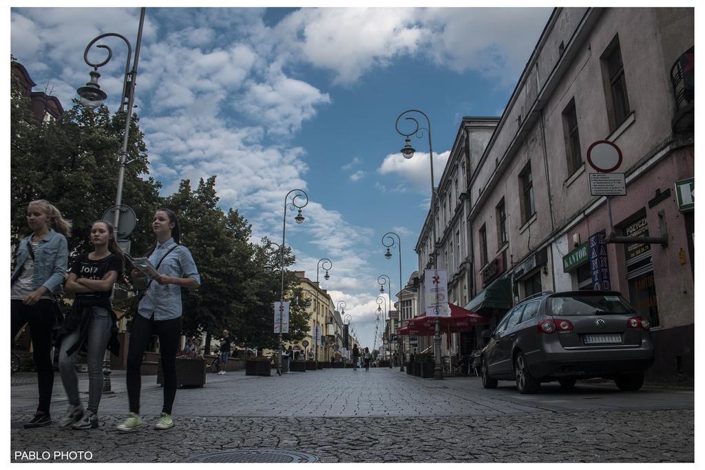 Willa Rynek Hotel Kielce Luaran gambar